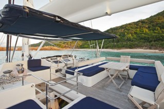 NAHEMA IV -  Flybridge